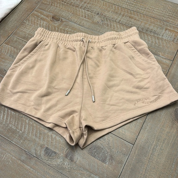 *FOR LOVE & LEMONS | Ellie Shorts - Picture 1 of 12